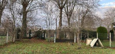 Terrain à Lisle en Dordogne (24) de 2173 m² à vendre au prix de 33000€ - 2