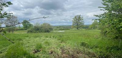 Terrain à Thiviers en Dordogne (24) de 9918 m² à vendre au prix de 39000€ - 3