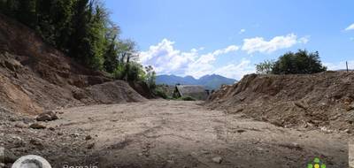 Terrain à Chambéry en Savoie (73) de 2400 m² à vendre au prix de 275000€ - 2