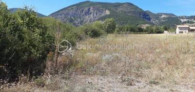 Terrain à Théus en Hautes-Alpes (05) de 1430 m² à vendre au prix de 191000€ - 1