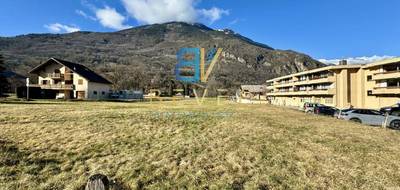 Terrain à Saint-Étienne-de-Cuines en Savoie (73) de 5168 m² à vendre au prix de 320000€ - 1