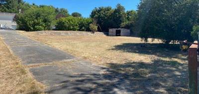 Terrain à Montendre en Charente-Maritime (17) de 4905 m² à vendre au prix de 145000€ - 3