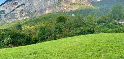 Terrain à Magland en Haute-Savoie (74) de 1559 m² à vendre au prix de 169000€ - 4