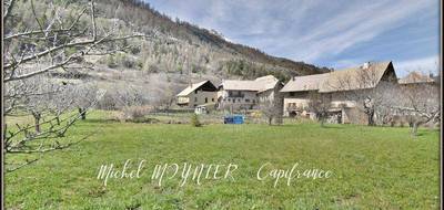 Terrain à Champcella en Hautes-Alpes (05) de 1065 m² à vendre au prix de 165000€ - 3