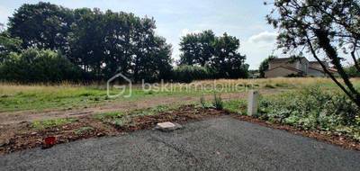 Terrain à Vouneuil-sous-Biard en Vienne (86) de 691 m² à vendre au prix de 98500€ - 2