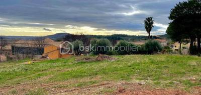 Terrain à Péret en Hérault (34) de 798 m² à vendre au prix de 148000€ - 1