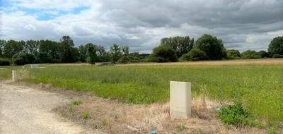 Terrain à Saintes en Charente-Maritime (17) de 8961 m² à vendre au prix de 409640€ - 2