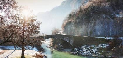 Terrain à Cluses en Haute-Savoie (74) de 200 m² à vendre au prix de 83000€ - 2